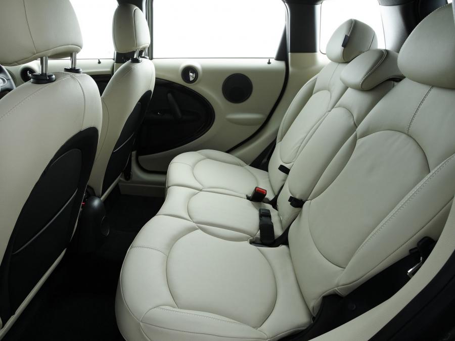  Mini Cooper Countryman D 2010 года  (UK) (фото 3 из 18)